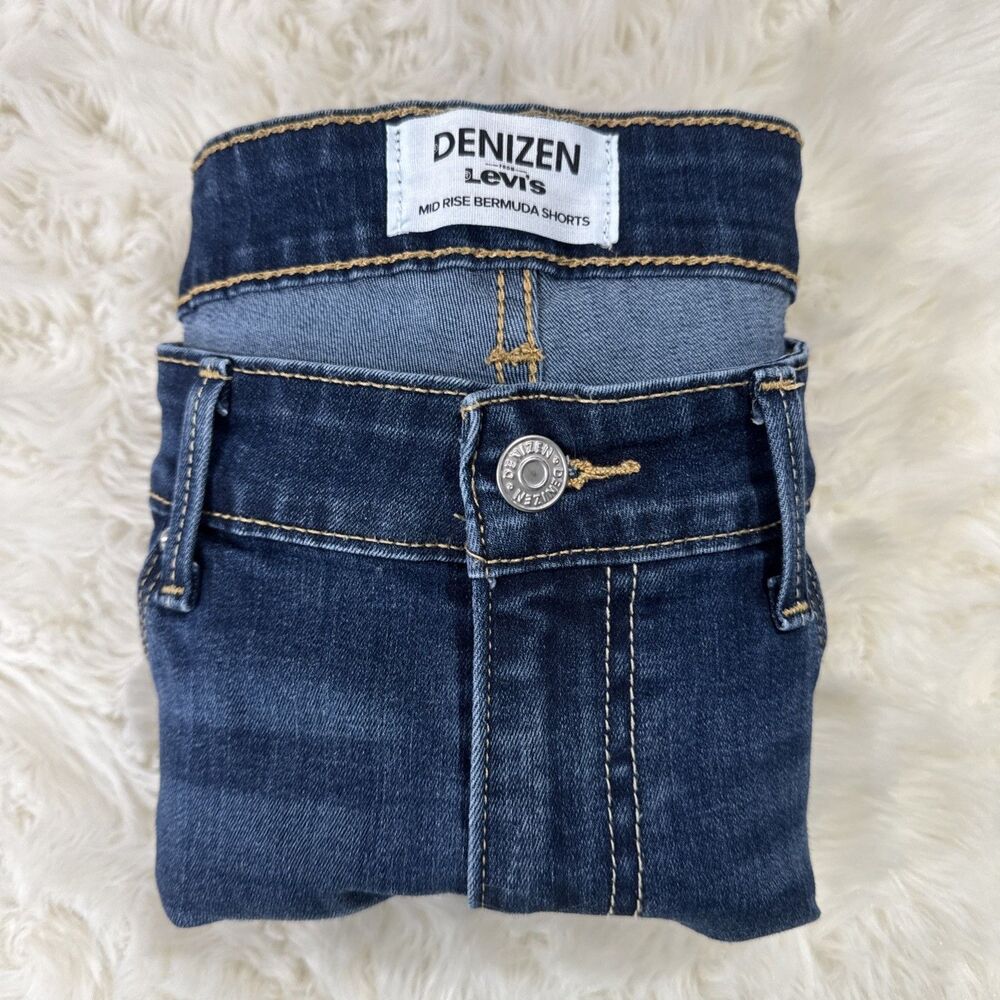DENIZEN Mid Rise Bermuda Shorts 12 (W31 Inseam 8.5) Blue Cuffed Stretch Womens - Picture 8 of 9